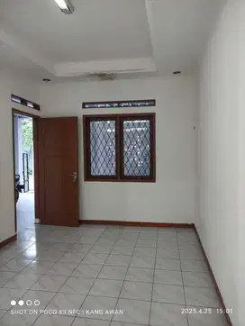 Jual Rumah SIAP HUNI Dekat Masjid Al Jabbar 500jt an