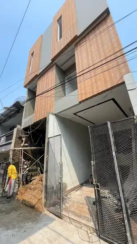 Dijual Rumah Brand New Murah Lokasi Strategis di Tanjung Duren