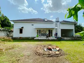 JUAL CEPAT RUMAH DENGAN TANAH LUAS DI BERBAH SLEMAN