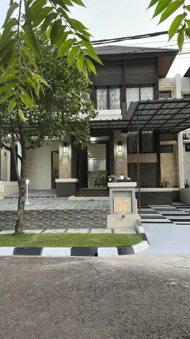 Disewakan Rumah Cluster Forest Green Taman Simpruk Lippo Cikarang