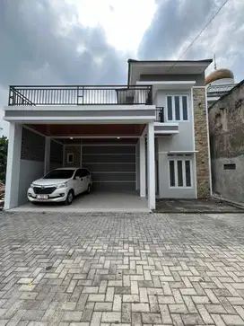 RUMAH BARU MEWAH 2 LANTAI DALAM MINI CLUSTER DI JALAN KALIURANG KM. 13