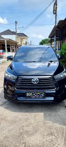 Innova 2.4 G AT Tangan pertama