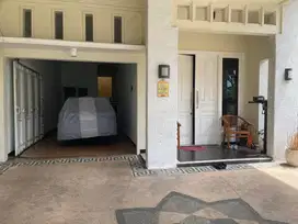 Dijual Rumah siap huni di Raya Taman Asri Selatan Pondok Chandra