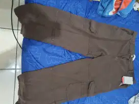 Celana Bershka ukuran 42