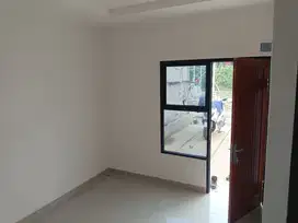 Rumah 2 lantai view danau bebas banjir di pusat kota