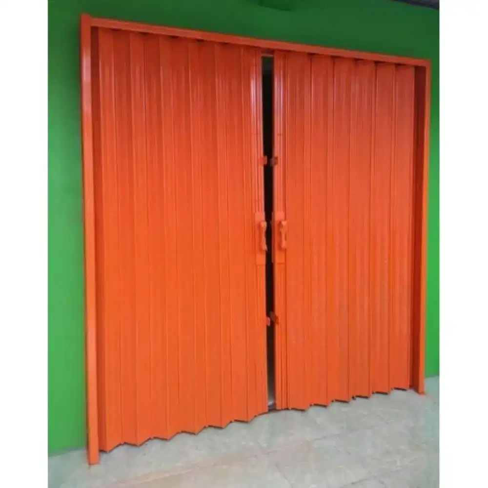 Folding gate galvanis