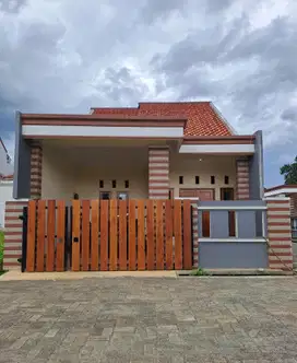 Rumah siap huni Lt 90 dekat toll desari pancoran mas depok