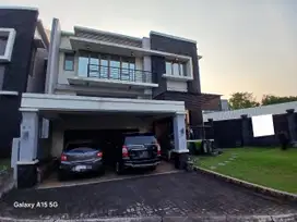 Rumah Mewah di Raffless Hills Cibubur