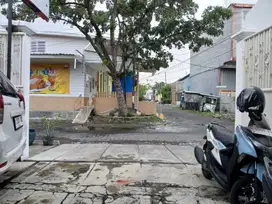 JUAL  Rumah  Usaha Candi Lontar  Manukan Tama  Surabaya Barat