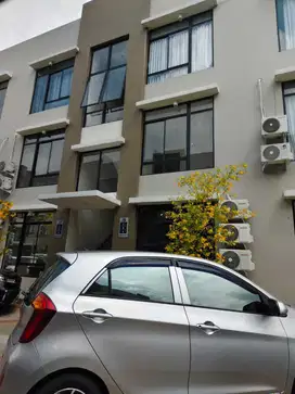 Jual condo house green royal harga murah kalideres
