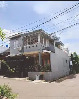 DIJUAL CEPAT RUMAH MEWAH 2 LANTAI DALAM PERUMAHAN RANGKAPAN JAYA