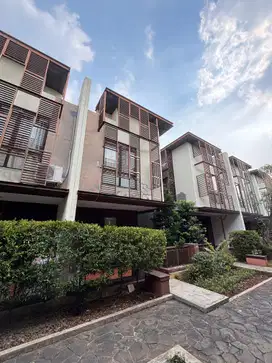 DISEWAKAN RUMAH CLUSTER WHELFORD, GREENWICH BSD