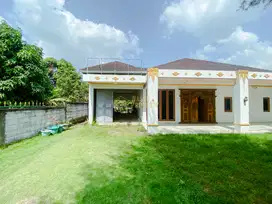 TANAH SUPER LUAS & RUMAH ETNIK, DEKAT KOMPI TNI-AU BERBAH