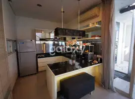 SEWA RUMAH FURNISHED 2 LANTAI VILLA BUKIT REGENCY SURABAYA