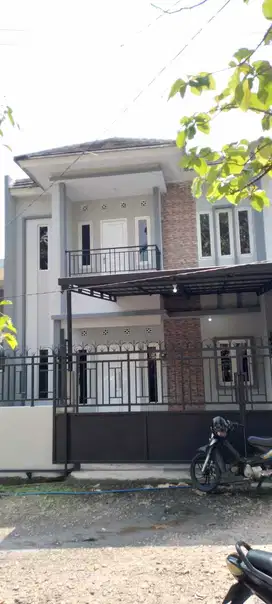 ( DEKAT UNDIP ) RUMAH SIAP HUNI DI BUKIT SARI BANYUMANIK SEMARANG