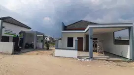 di jual rumah siap huni pinggir jalan raya