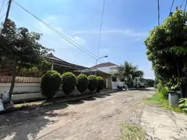Dalam Perumahan, Tanah Cinere Dekat Gerbang Tol Limo utama