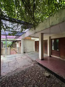 Dijual Rumah Lama Hitung Tanah di Cilandak Barat Jakarta Selatan