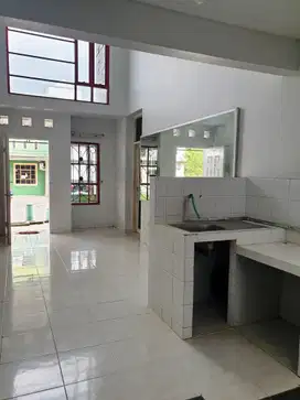 Dijual Cepat Rumah Di Perumahan Greenwood, Semarang