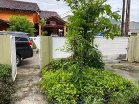 Jual Rumah Tua Yang Bersih & Asri di Perumahan Bintara Jaya Bekasi