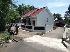 Rumah Fresh Lingkungan Asri Utara UII Dan Jakal