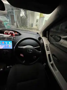 Toyota Yaris 2010 Bensin
