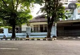 Dijual Rumah nyaman dan strategis di Komplek Buncit Indah Jaksel