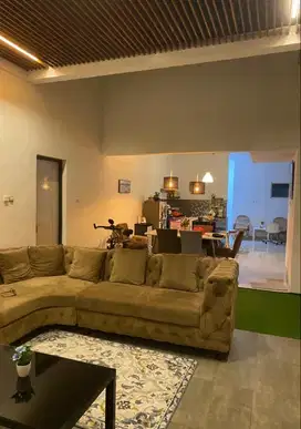 Dijual Rumah Cantik Siap Huni di Taman Semanan Indah