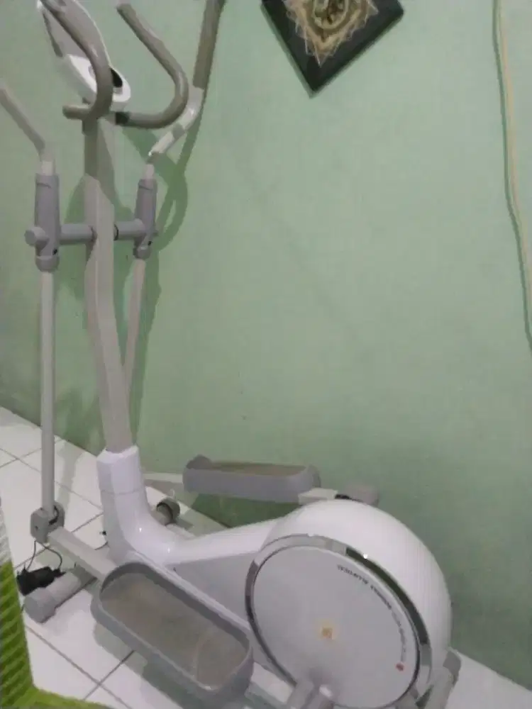 Budiman Elliftrical , alat fitnes atau gym