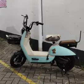 SEPEDA LISTRIK EXOTIC EV 928