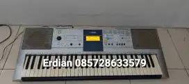 Yamaha psr E 323