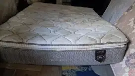 Springbed bekas