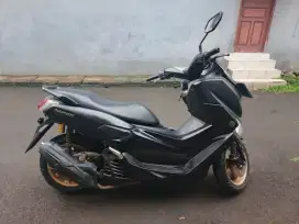 Nmax 2018 hitam