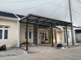 Kanopi baja ringan