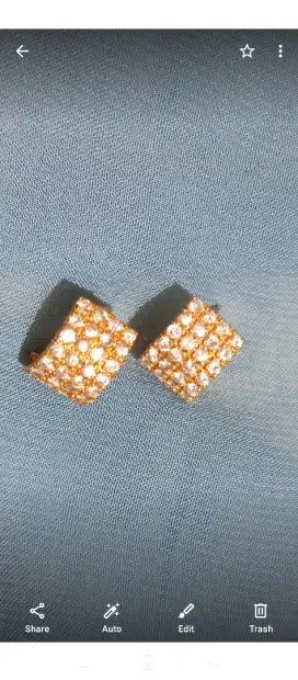 Italian Earing with 24 Cubic Zircon