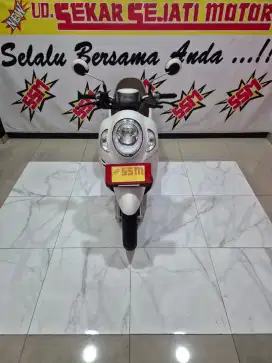 Scoopy Prestige keless doff