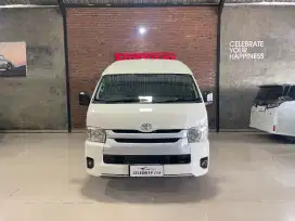 Toyota Hiace Commuter Line 3.0L