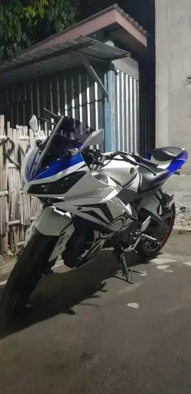 YAMAHA R15 TAHUN 2014