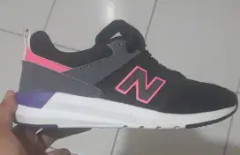 Sepatu new balance size 38 insol 24,5 mantul