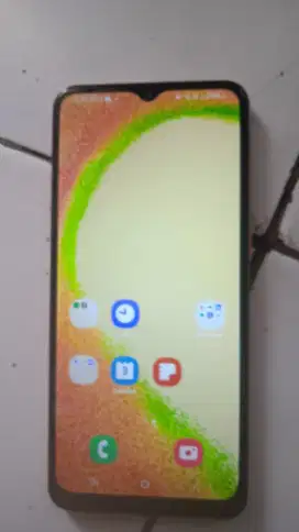 Hp samsung a04 ram 4+/64 dan mejikom
