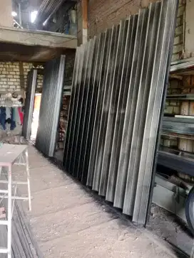 Produsen pintu Harmonika