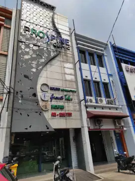 Ruko 4,5 Lantai Siap Pakai di Sutera Niaga I Cocok untuk Klinik/Kantor