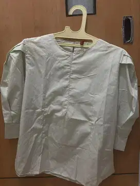 Jual baju bekas masih layak pakai