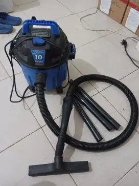 Vacuum cleaner 10L , wet & dry