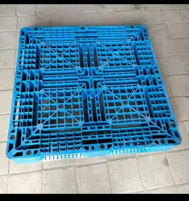 Pallet plastik besar & tebal