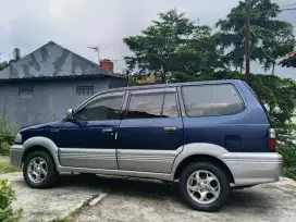 Dijual cepat mobil kijang krista tahun 2000 warna biru
