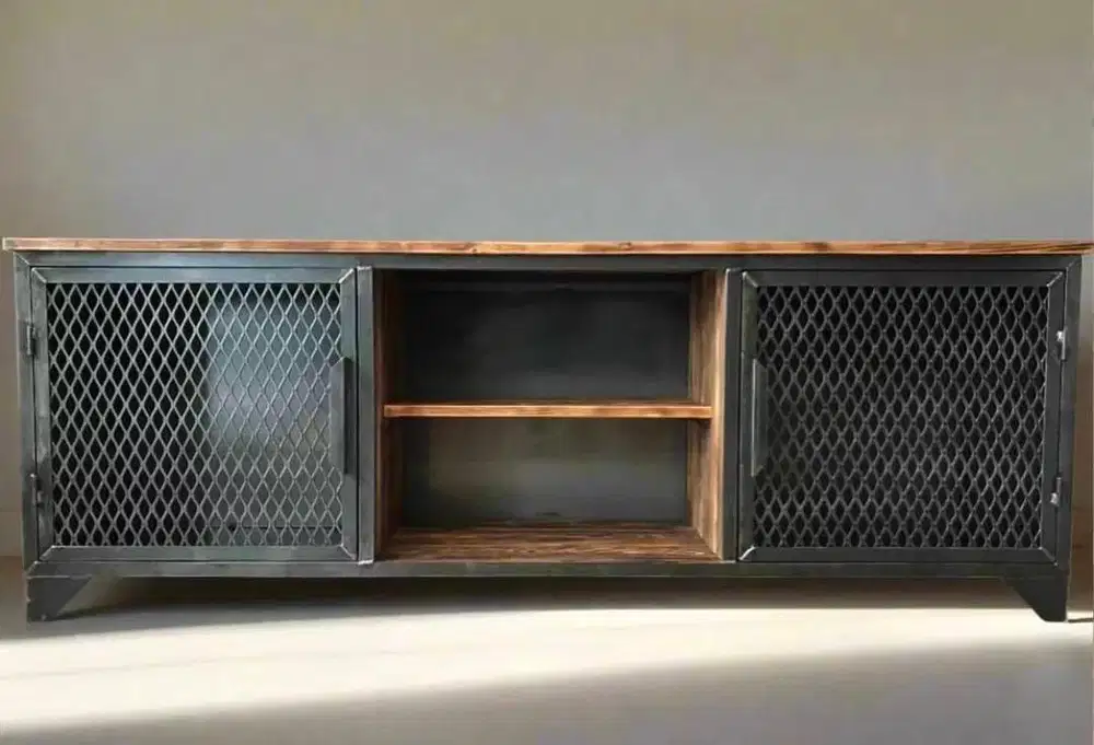 Cabinet TV industrial minimalis