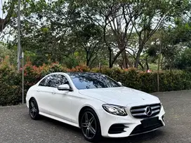 Low Odo! Mercedes Benz E300 AMG W213 tahun 2017