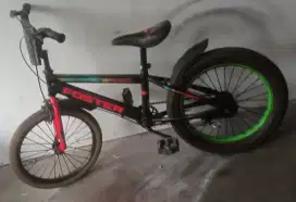 Sepeda bmx 18in