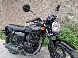 W175 SE Hitam KM 17rb Mulus 95% Kawasaki W 175 Black Style 2021